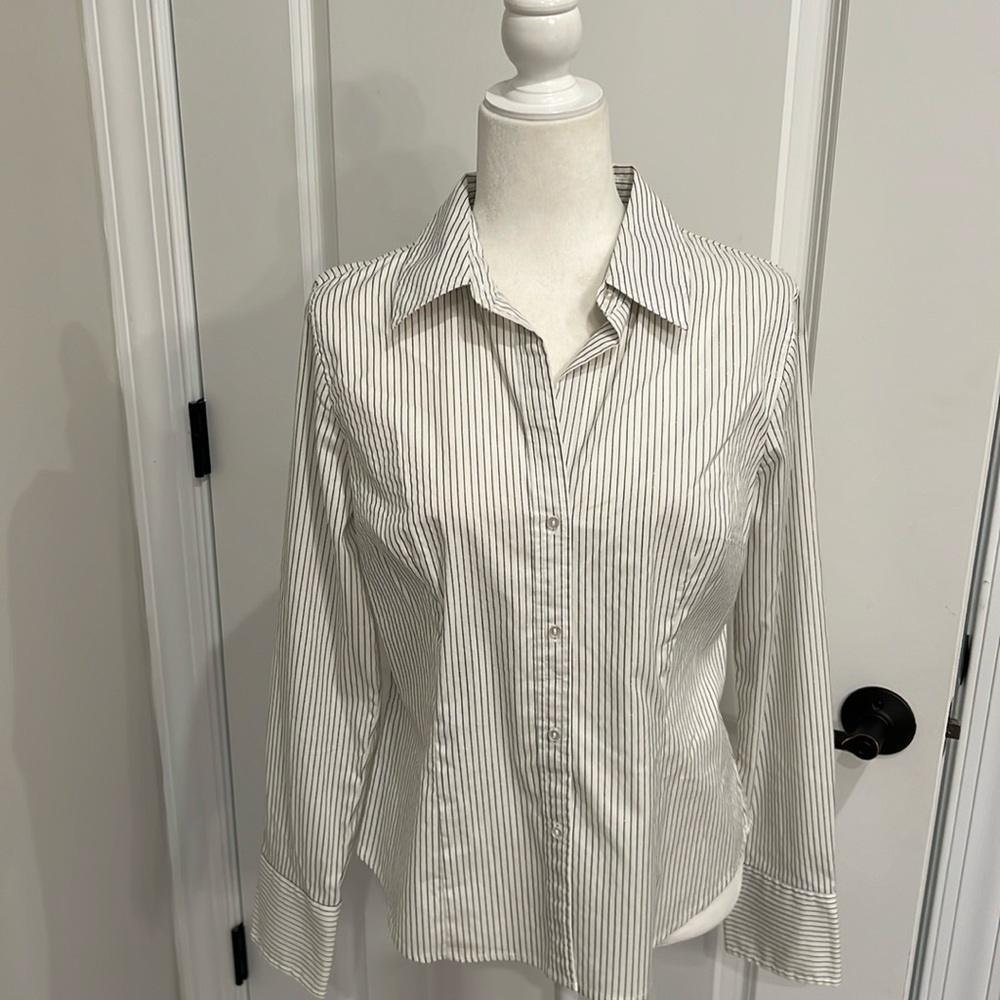Mossimo Stretch Sparkly Striped Blouse White w/Black & Silver Lines Size Medium